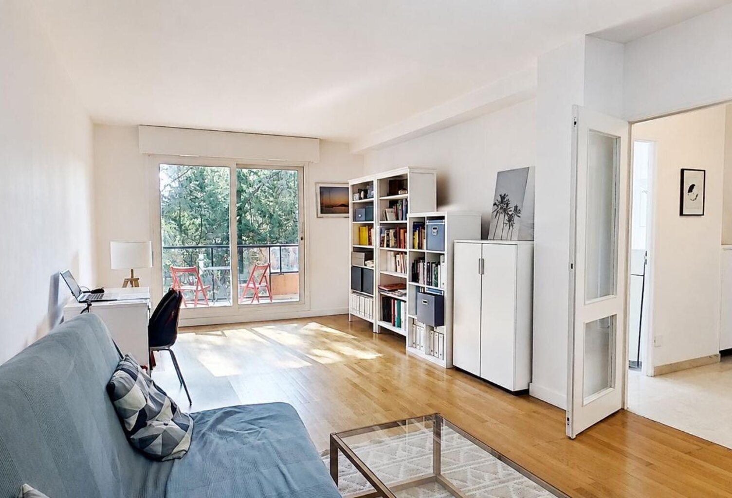 Un havre de paix aux portes du Point du Jour : T2 de 69 m² avec terrasse et balcon filant — photo 1