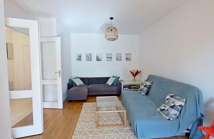 Un havre de paix aux portes du Point du Jour : T2 de 69 m² avec terrasse et balcon filant — photo 3
