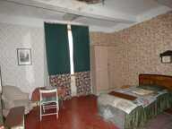AUPS : Maison de ville 161 m² + 57 m², traversant avec travaux — photo 2