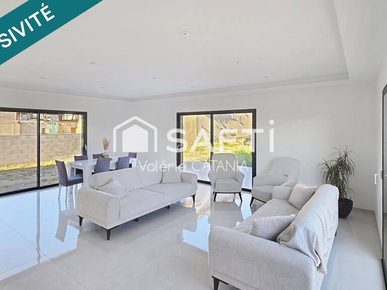 Saint-Etienne de st Geoirs, Maison contemporaine de plain-pied  125 m²  Terrain 675 m² — photo 1