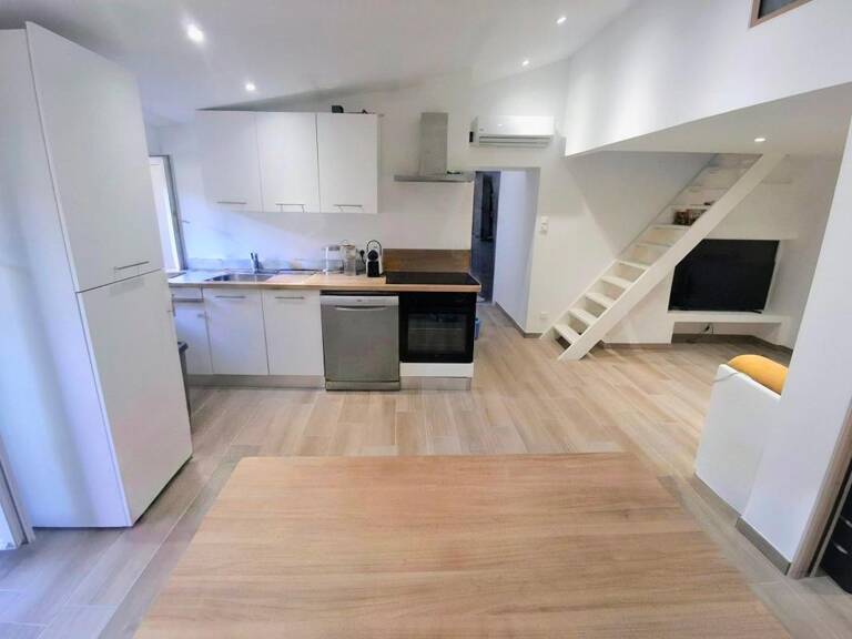 EN EXCLUSIVITÉ – T3 RÉNOVÉ AU CŒUR D’OLLIOULES — photo 1