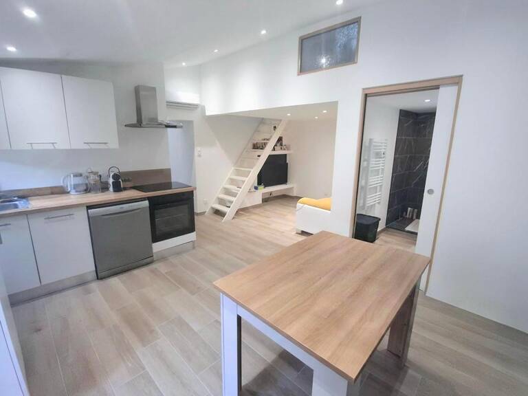 EN EXCLUSIVITÉ – T3 RÉNOVÉ AU CŒUR D’OLLIOULES — photo 1