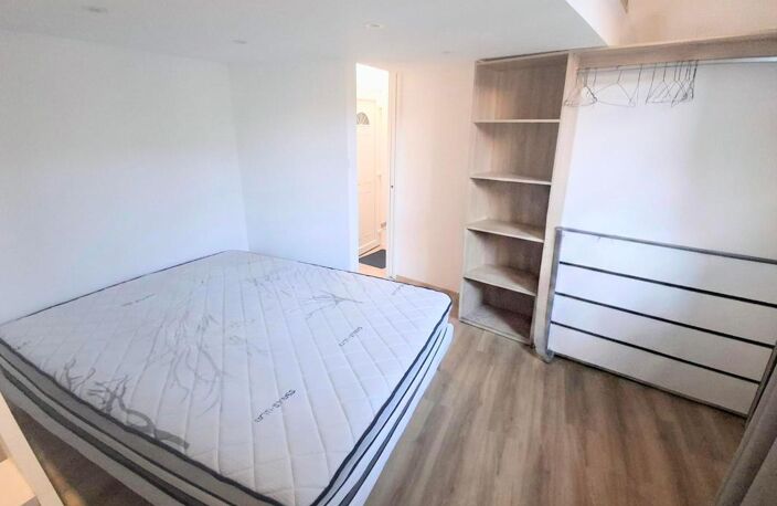 EN EXCLUSIVITÉ – T3 RÉNOVÉ AU CŒUR D’OLLIOULES — photo 4