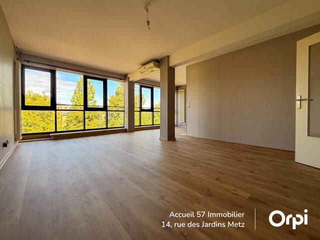 Appartement À Louer — photo du bien