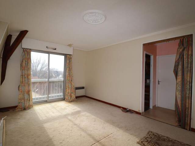 Appartement À Vendre — photo du bien