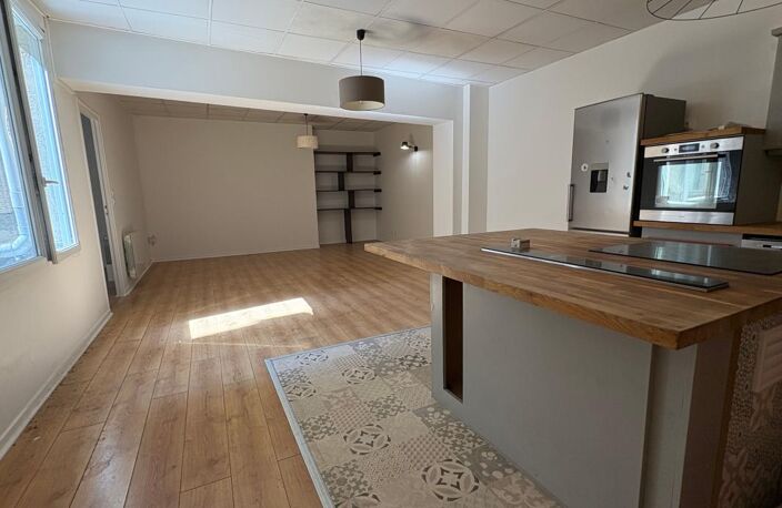 LIMOGES HYPERCENTRE – T5 DE 123 M² – HABITATION, BUREAUX OU INVESTISSEMENT — photo 4