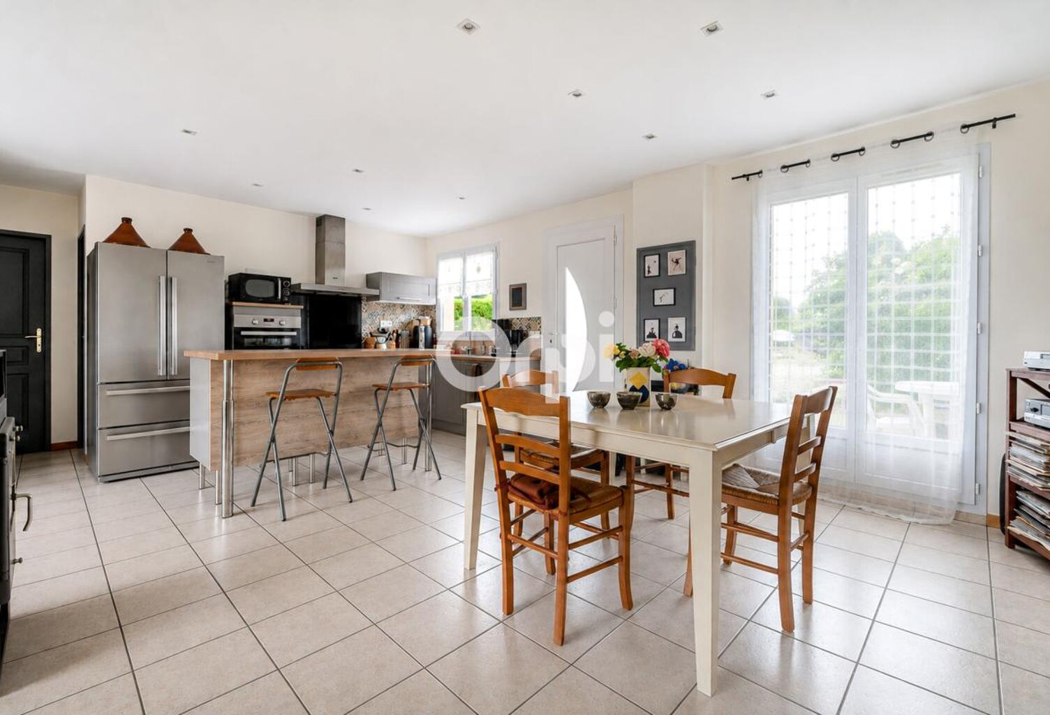 Maison de plain-pied avec garage, 3 chambres et terrain de 1 137 m² à Champsac — photo 1
