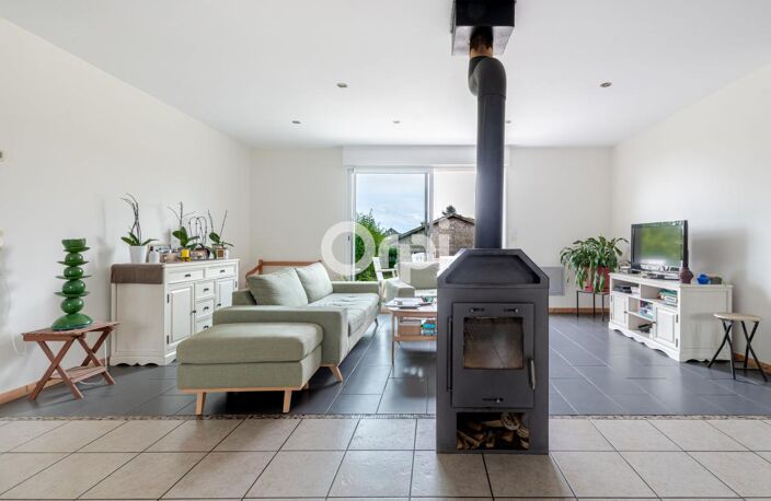 Maison de plain-pied avec garage, 3 chambres et terrain de 1 137 m² à Champsac — photo 3
