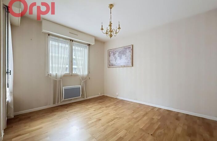 Appartement 3 chambres 104m², 2 balcons, place de parking, cave et garage à Clermont Ferrand — photo 5