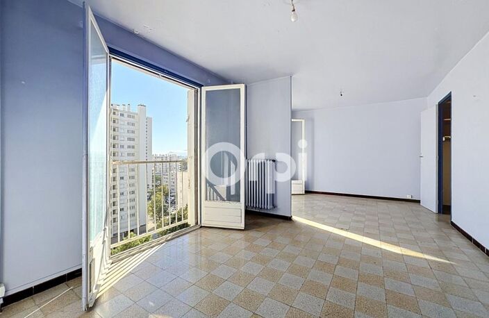 APPARTEMENT À RÉNOVER FAUX TYPE 3 À VENDRE MOURILLON VUE MER DANS RÉSIDENCE SÉCURISÉE AVEC ASCENSEUR — photo 2