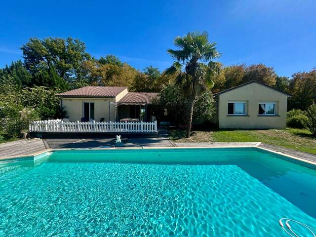 A vendre, maison familiale de plain-pied de 181 m² a Mensignac 24350 — photo du bien