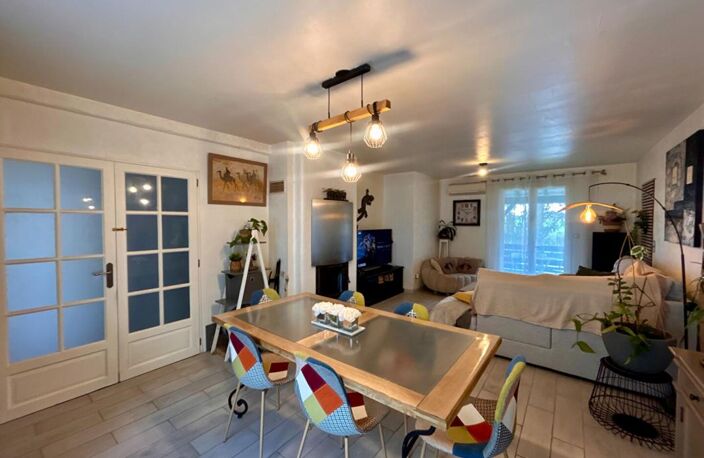 A vendre, maison familiale de plain-pied de 181 m² a Mensignac 24350 — photo 4