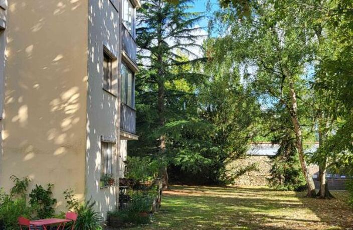 Appartement 4 pièce(s) 74 m2 NANTES 44100 — photo 3