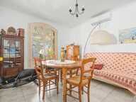 AVIGNON extra Muros Appartement  T5 avec terrasse et stationnements — photo 4