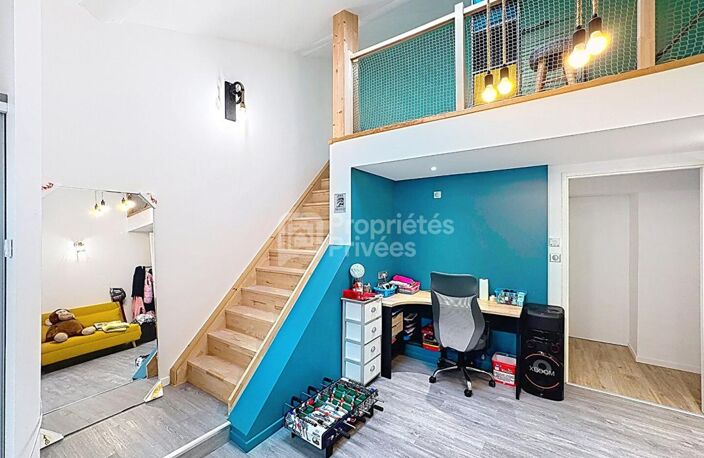MAISON RENOVEE AVEC GRANDS VOLUMES, JARDIN ET ATELIER INDÉPENDANT — photo 5