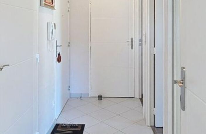 A vendre .Appartement 37540 Saint Cyr Sur Loire 3 pièce(s) 59.6 m2.262500 — photo 5