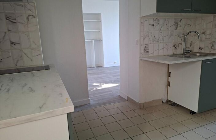 HARDRICOURT - APPARTEMENT 2 PIÈCES 43 M² — photo 3