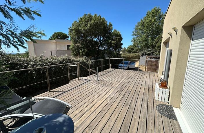 Ensemble immobilier : Appartement T4 + 2 studios - 20144 STE LUCIE DE PORTO VECCHIO — photo 4