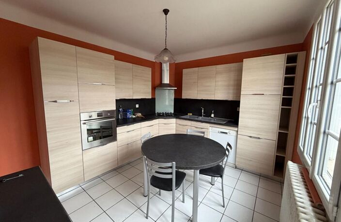 Jolie maison sur sous sol avec cabinet médical indépendant à Jouet sur l'Aubois — photo 5
