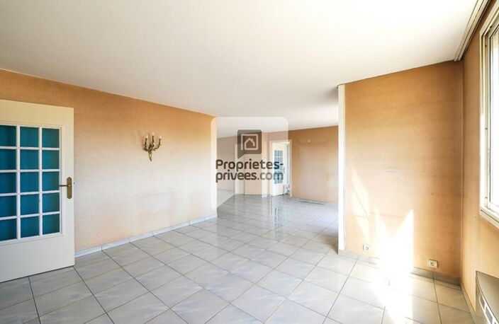 GRENOBLE BAJATIERE Grand T4 de 92m2 + 2 Caves — photo 5