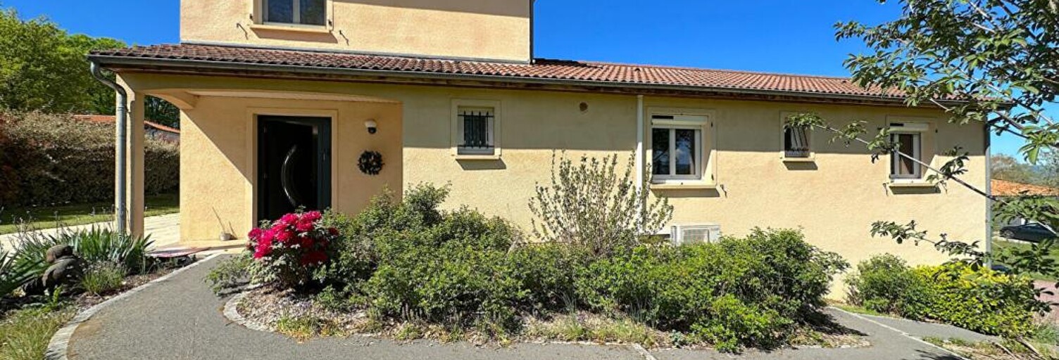 Maison 8 Pièces 258 m² à vendre à Orléat (63190)