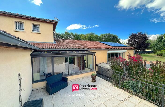Maison 8 pièces 258 m2 avec piscine sur terrain clos 2832 m2 — photo 2