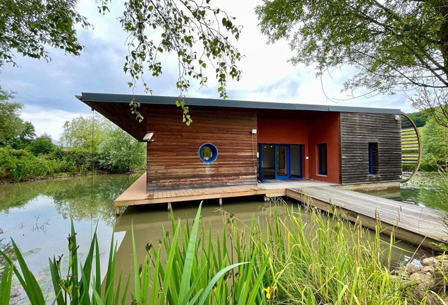Maison Unique au Coeur de l'Eau  Bien d'Exception à Sichamps (Nièvre) — photo 1
