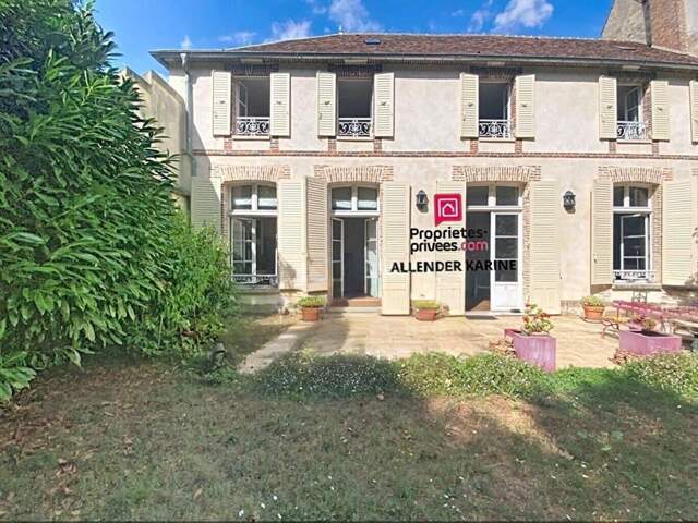 Maison Sens 9 pièce(s) 245 m2 — photo du bien