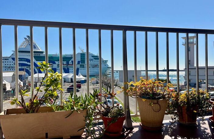 Sète centre ville, dans quartier prisé face à la mer ! — photo 3