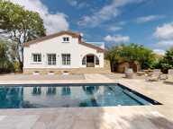 MAISON BOURGEOISE, PISCINE ET GARAGES - PROCHE NARBONNE — photo 2