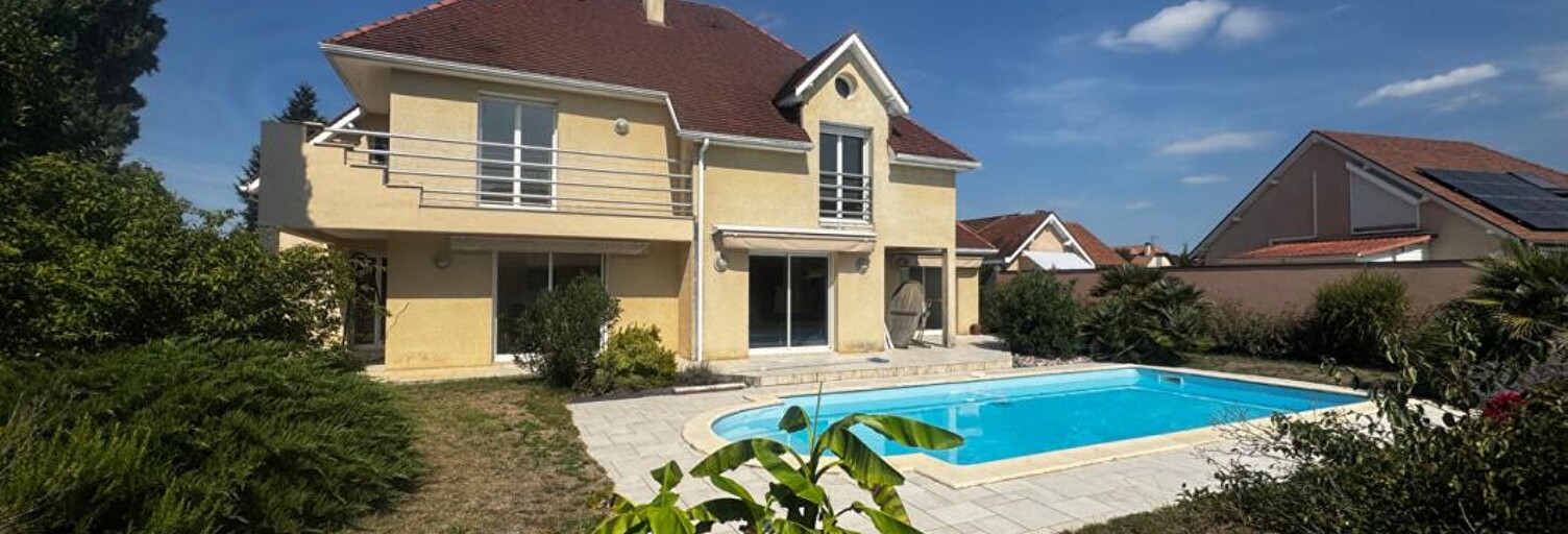 Maison 7 Pièces 197 m² à vendre à Idron (64320)