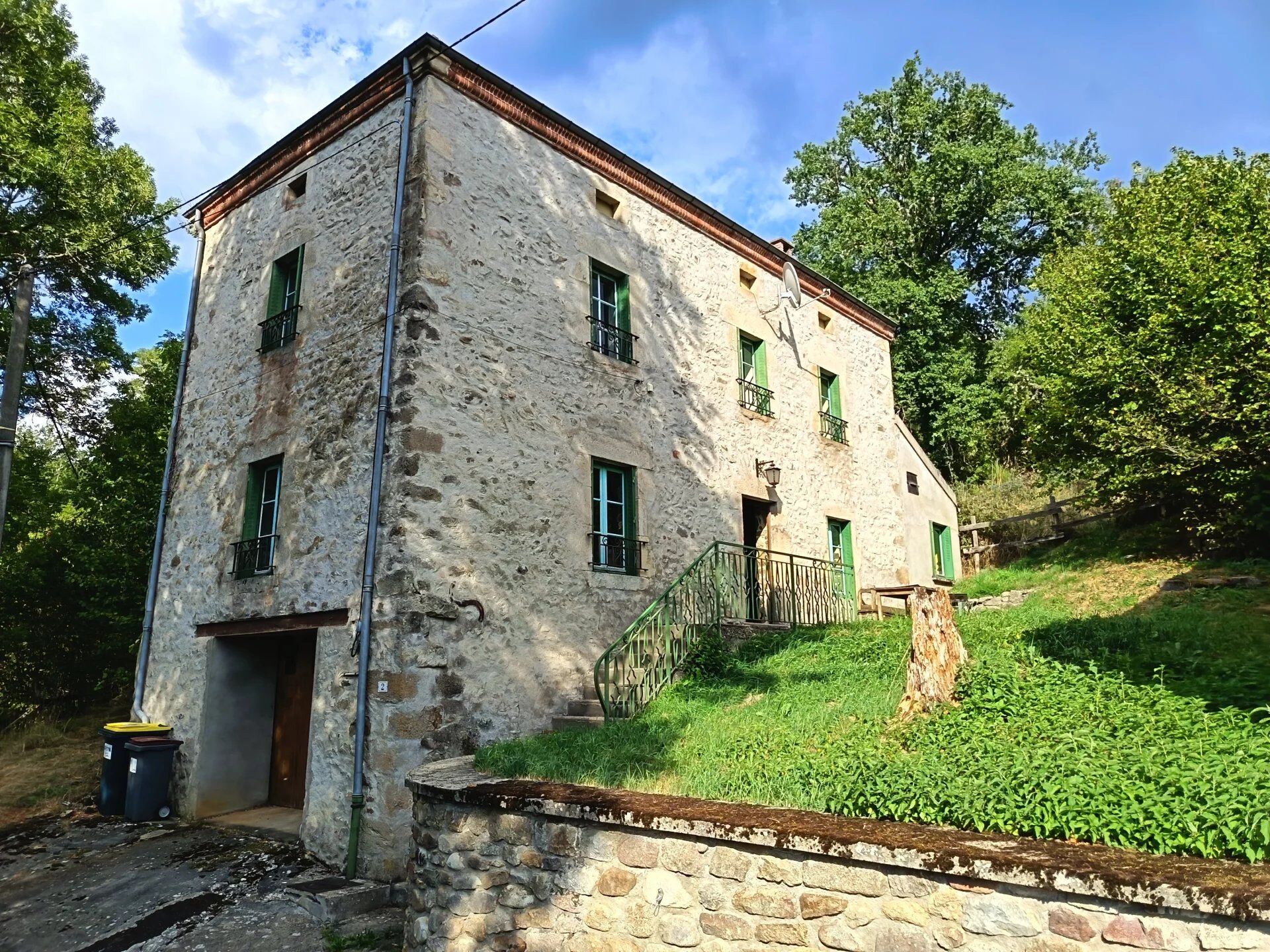Maison 5 pièces 117 m² · à Valz-sous-Châteauneuf · 117 m² · 80 000 €