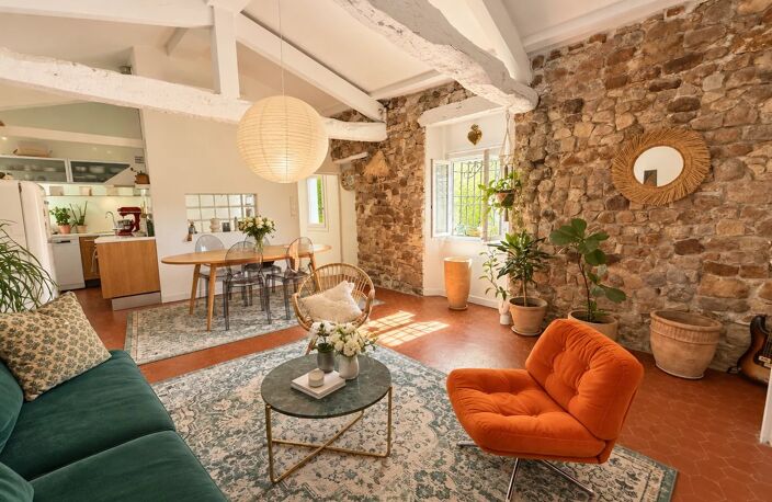 EXCLUSIVITÉ – APPARTEMENT DE CHARME 85 M² – FRÉJUS CENTRE — photo 2
