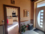 maison de 163 m2 habitables avec beau terrain et dépendances — photo 3