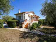 OPPORTUNITÉ À OPIO — VILLA FAMILIALE AVEC PISCINE À PROXIMITÉ DE VALBONNE — photo 3