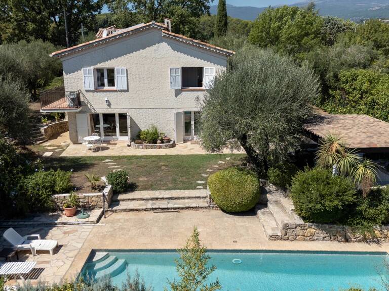 OPPORTUNITÉ À OPIO — VILLA FAMILIALE AVEC PISCINE À PROXIMITÉ DE VALBONNE — photo 1