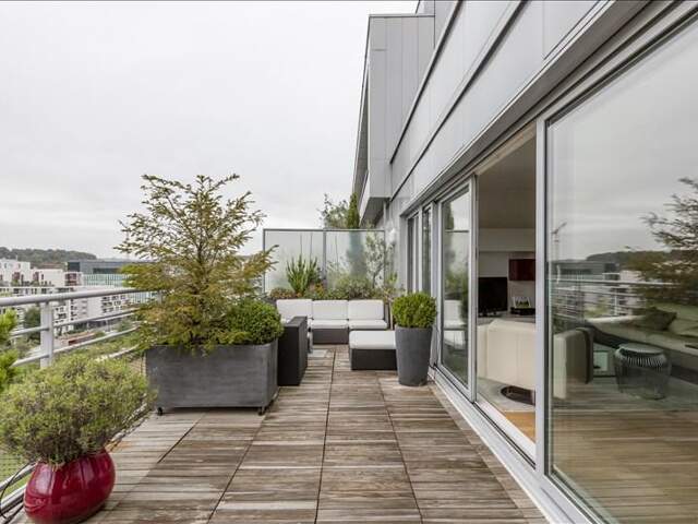  ATTIQUE 120M² DERNIER ETAGE, RARE A LA VENTE, PROCHE DES COMMERCES — photo du bien