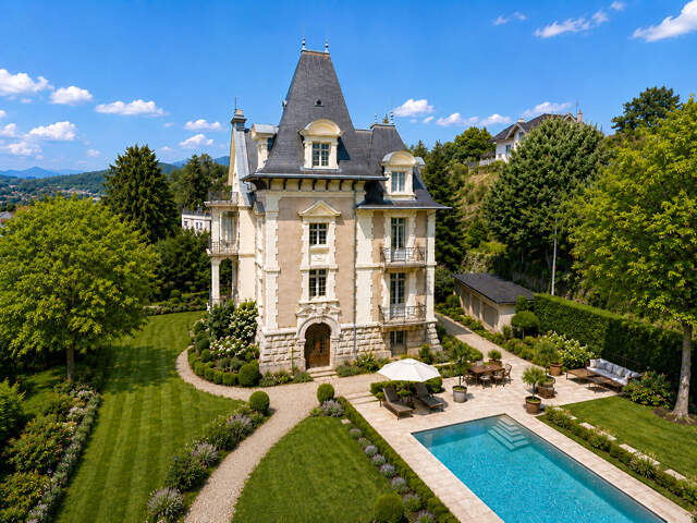 Château de Kandy à Aix-les-Bains - Rénové- photos non contractuelles. — photo du bien