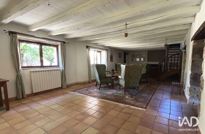 Vente Maison/villa 8 pièces — photo 2