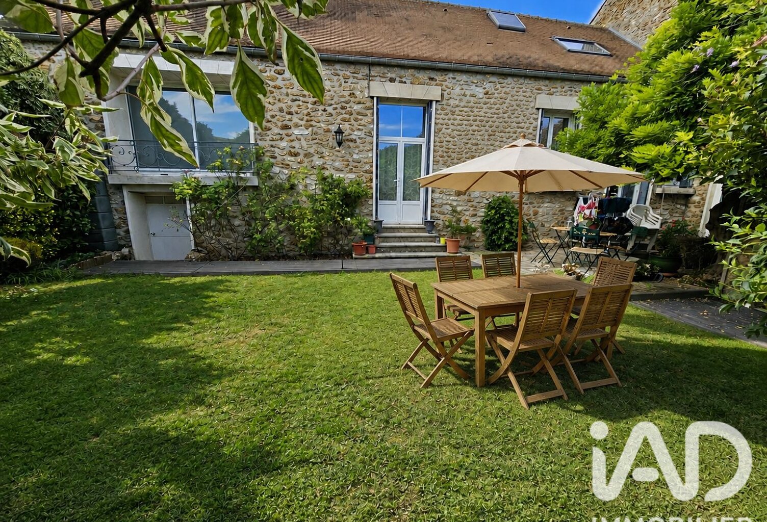Vente Maison/villa 9 pièces — photo 1