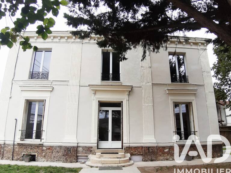 Vente Maison/villa 8 pièces — photo 1