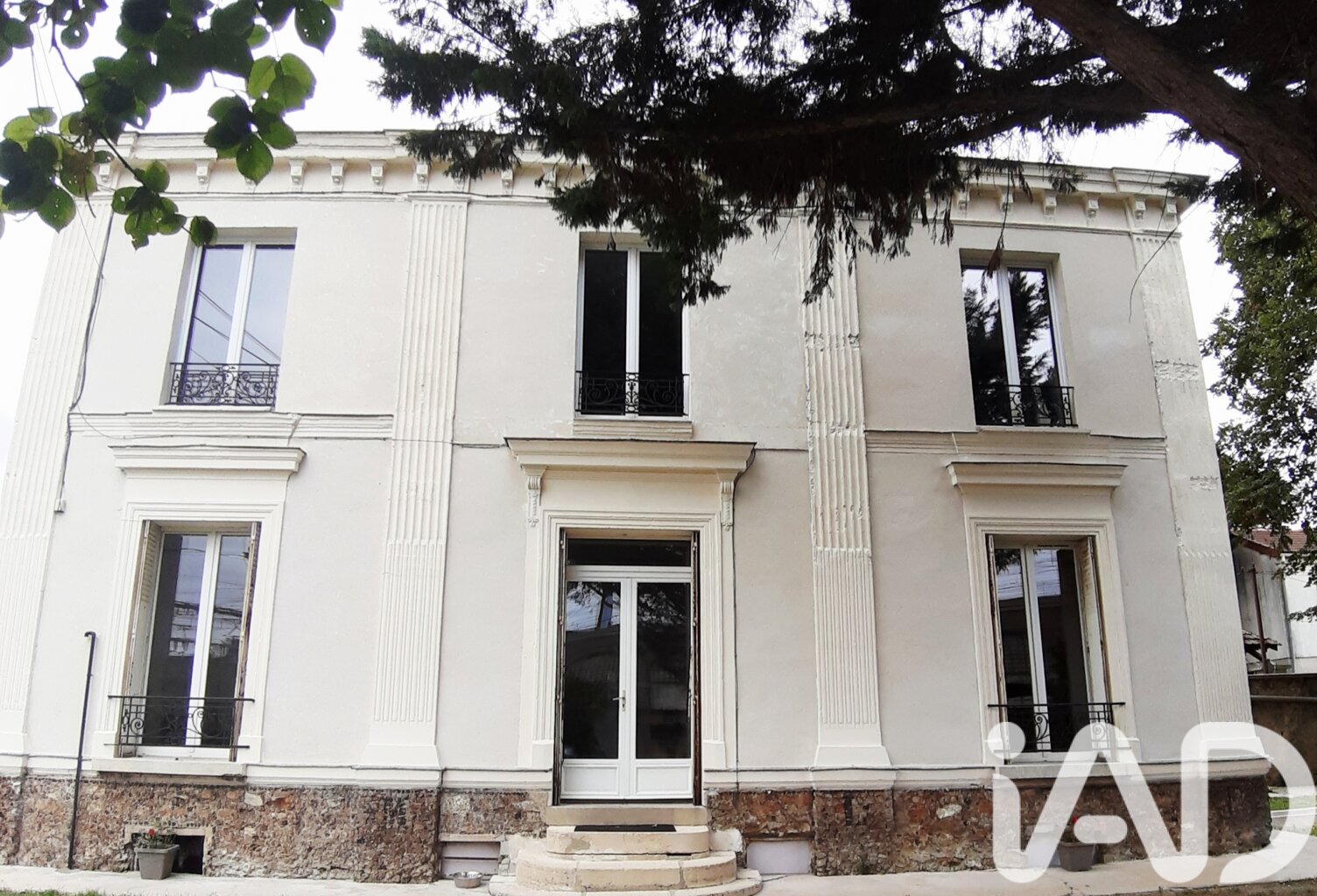 Vente Maison/villa 8 pièces — photo 1