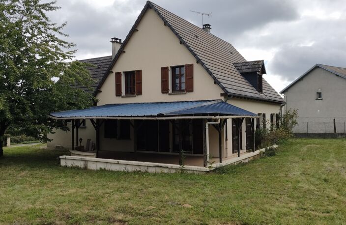 Vente Maison/villa 7 pièces — photo 2