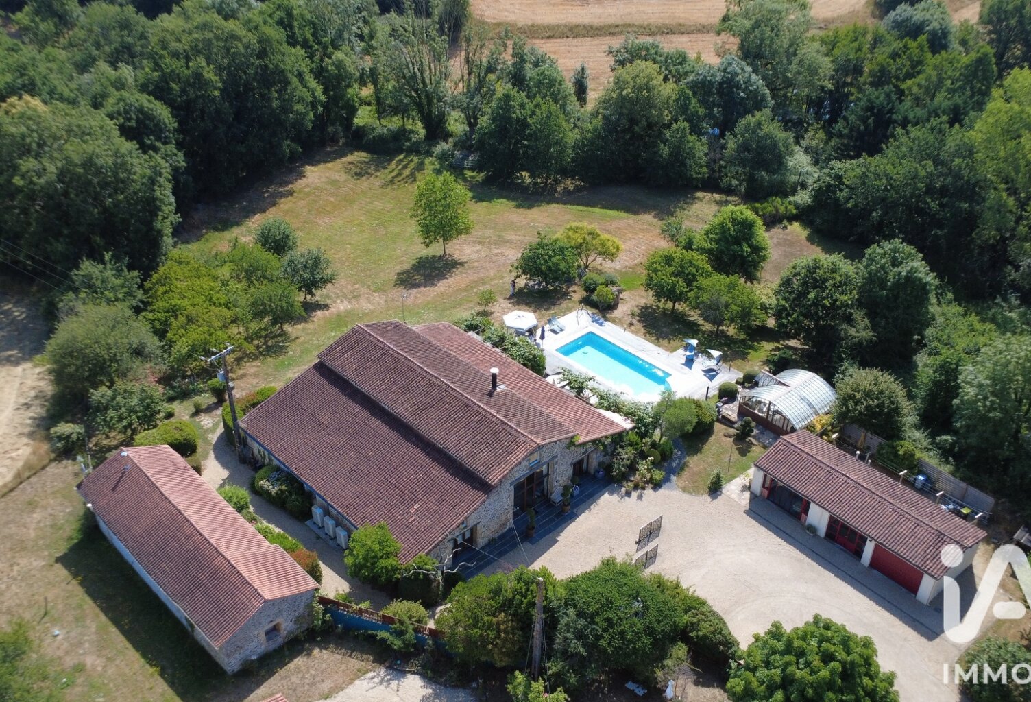 Vente Grange 13 pièces — photo 1