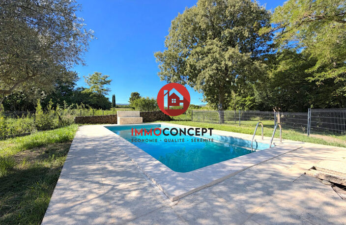 Mas de village de 196 m² avec piscine et parc arboré de 2 060 — photo 4