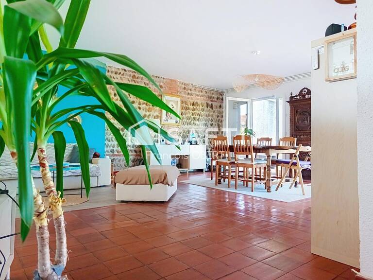 maison familiale avec cachet et grand terrain plat — photo 1