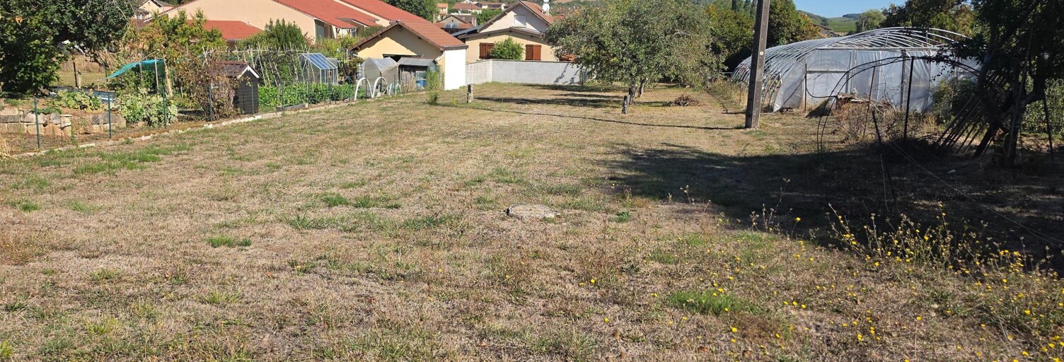 Terrain  908 m² à vendre à Lugny (71260)