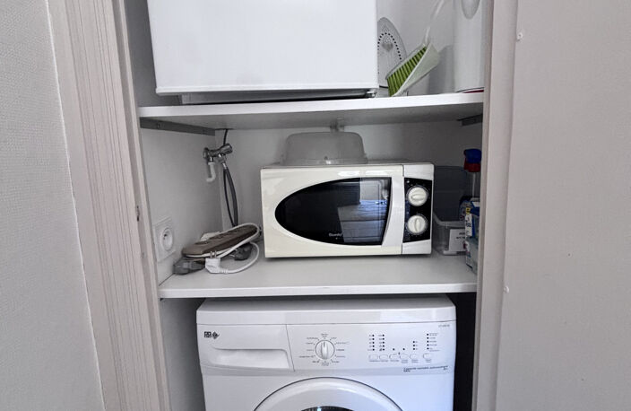 CHÂTEL-GUYON   A LOUER STUDIO MEUBLÉ 18 m2   RÉSIDENCE SÉCUR — photo 3