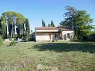 Villas - 205m² - Saint-Étienne-du-Grès — photo 3