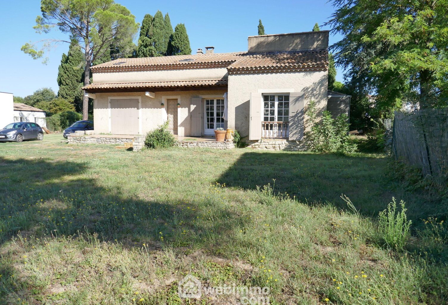 Villas - 205m² - Saint-Étienne-du-Grès — photo 1